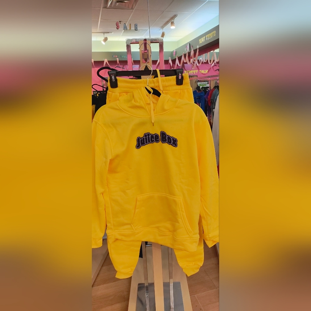 New 2025 Limited Edition JUIICE BOX 🫠Sweats Collection